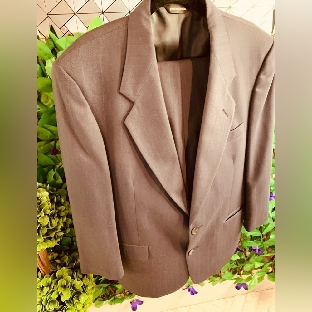 Pierre Cardin 2 Button Suit Jacket and Pants - Grey Pinstripe - Picture 4 of 17